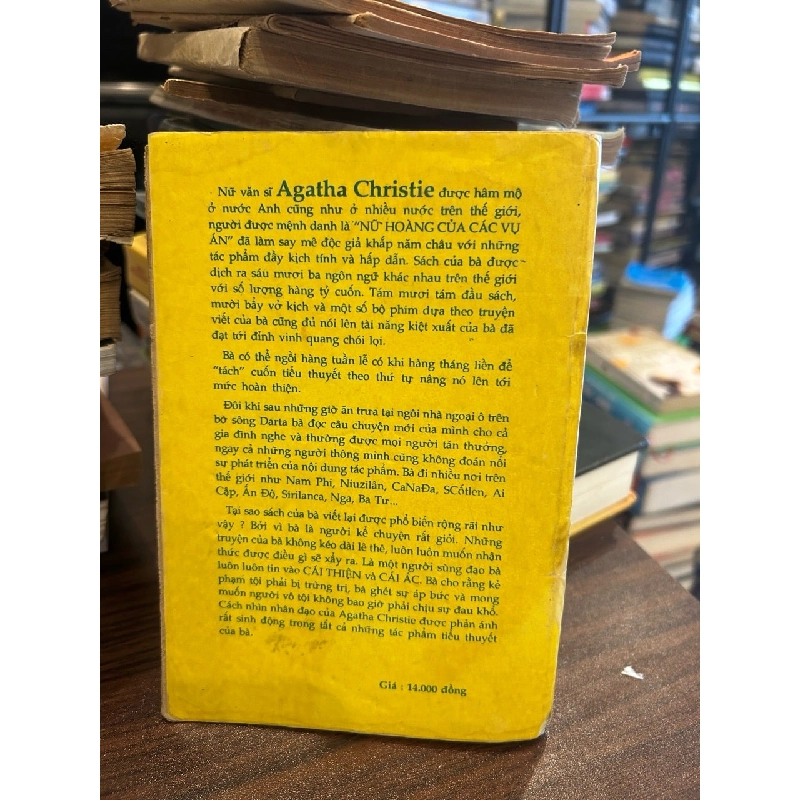 Tình yêu phù thủy- Agatha Chritstie 930765