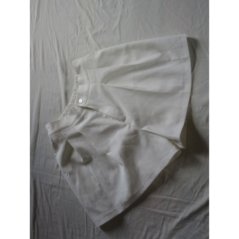 Quần short vải trắng 479367