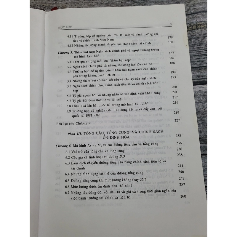 Kinh tế hoc vĩ mô; khổ lớn, bìa cứng  259448