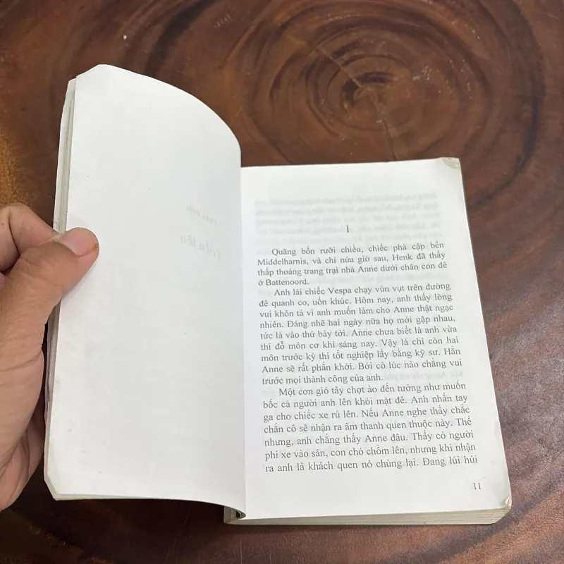 II Văn Học: Oosterschelde, Bão Cấp 10 - JAN TERLOUW - 2003 976260