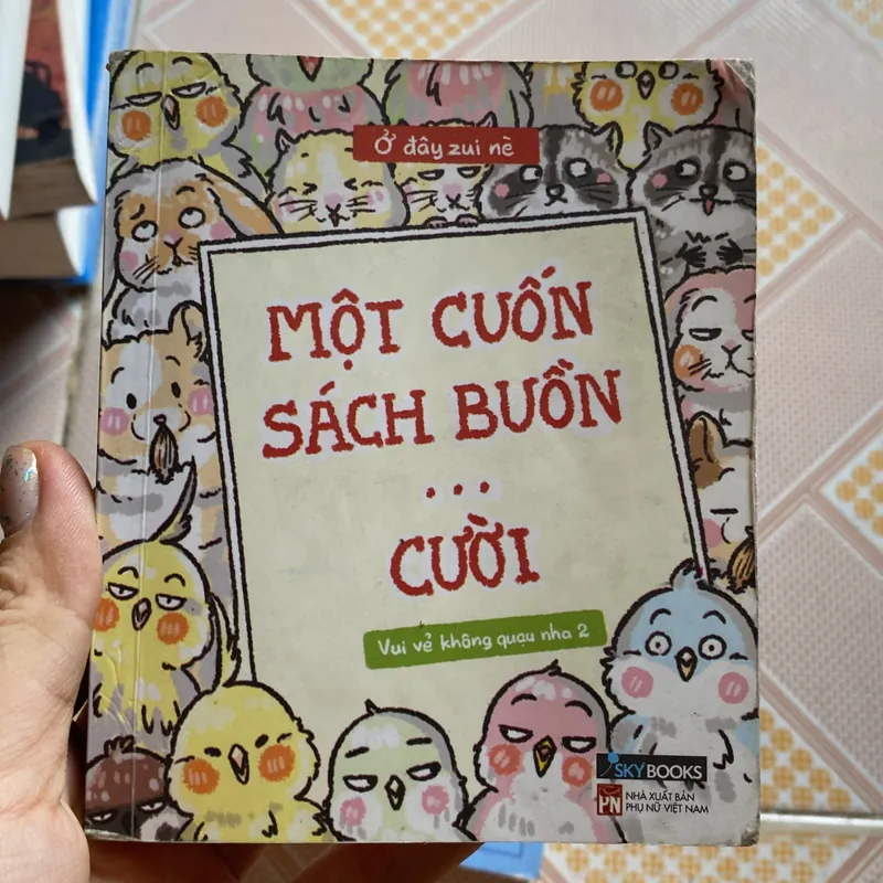 Một cuốn sách buồn cười  592884