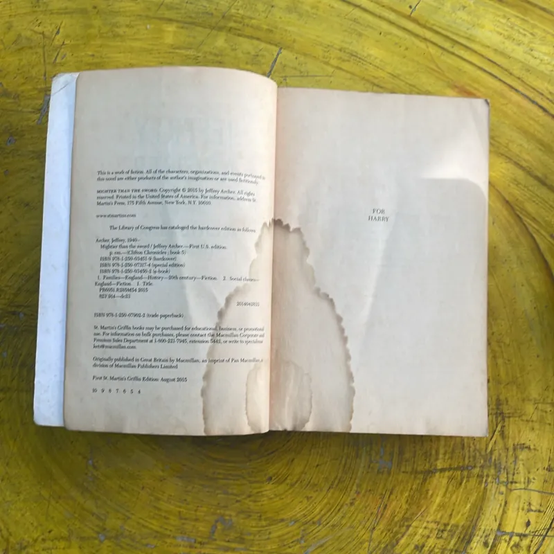 MIGHTIER THAN THE SWORD - JEFFEREY ARCHER 1029323