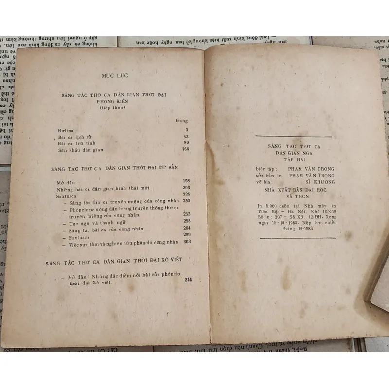 SÁNG TÁC THƠ CA DÂN GIAN NGA - A. M. Novicova chủ biên 726933