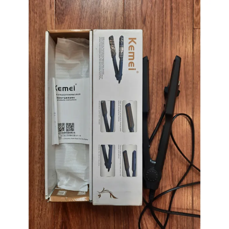 Máy là tóc Kemei màu đen 1000514