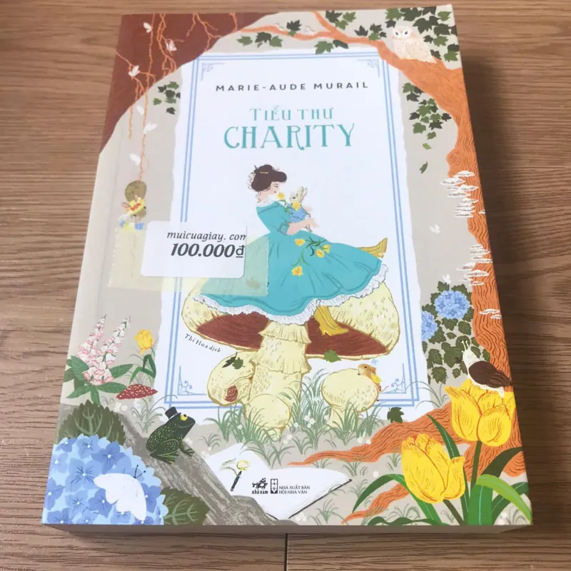 Tiểu thư Charity - Marie-Aude Murail 926052
