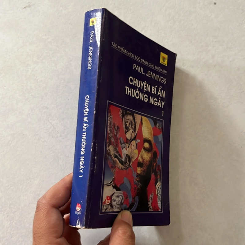 Chuyện thường ngày bí ẩn 1 - Tủ sách vàng 518660