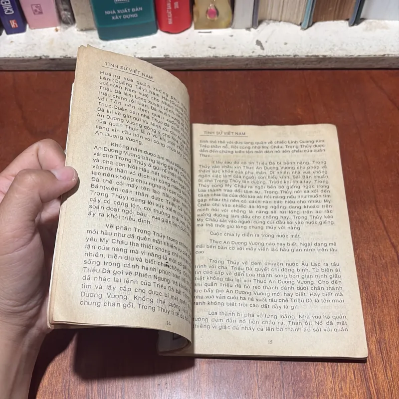 II Văn Hóa Dân Gian Cổ Truyền: Tình Sử Việt Nam - Nguyễn Lê Huy - 1992 789347