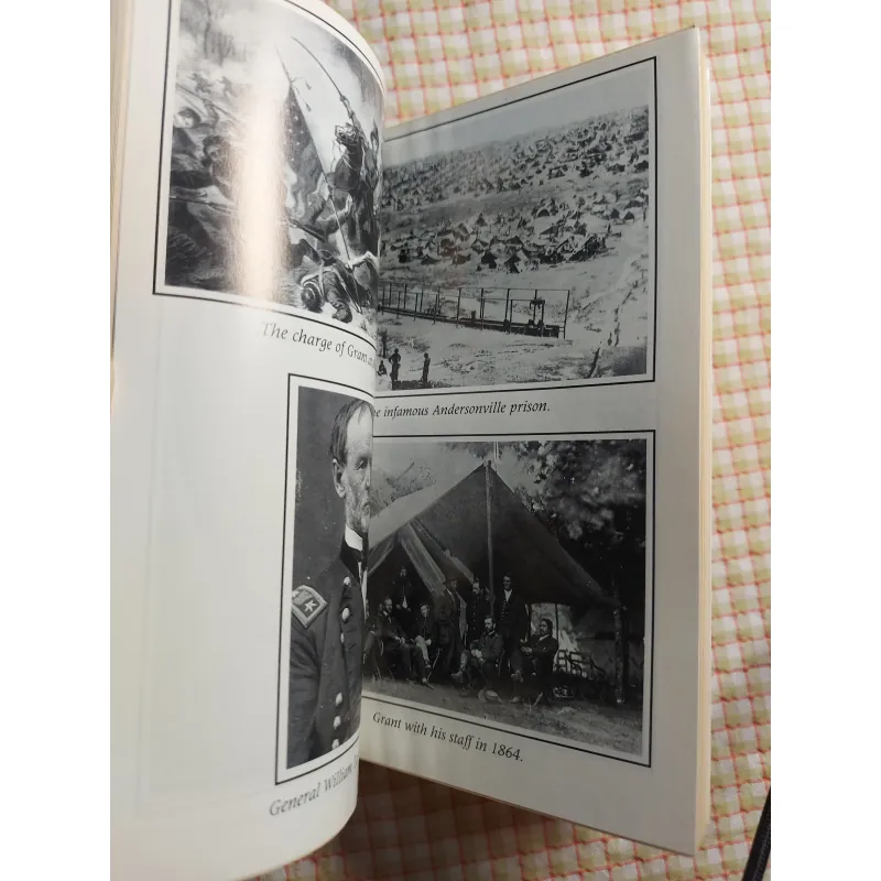 A HOUSE DIVIDED – The Lives of Ulysses S. Grant and Robert E. Lee - Jules Arche 749419