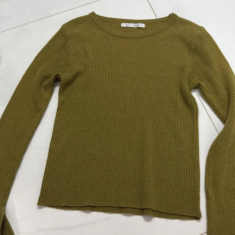 Áo len nữ dài tay from ôm 741010