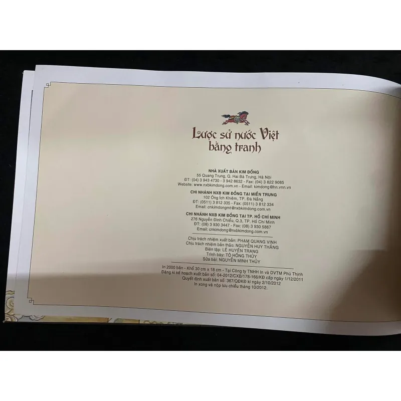 Lược sử nước Việt bằng tranh 1027672