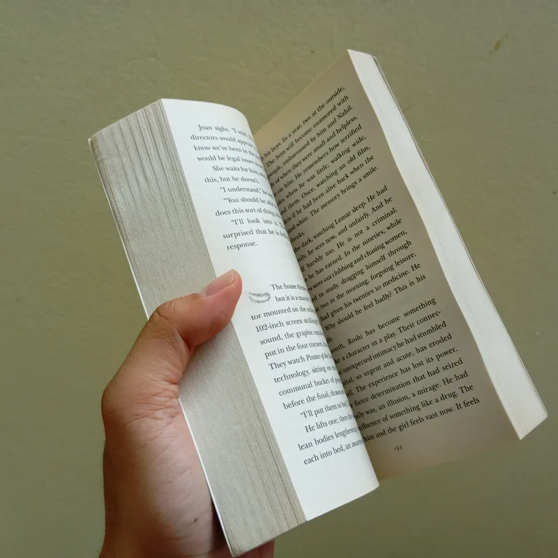 The invisible man, sâch ngoại văn tiếng Anh  573425