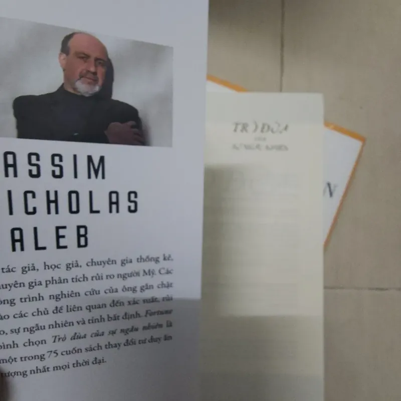 Sách combo 2 quyển Thiên nga đen và Trò đùa của sự ngẫu nhiên 717309