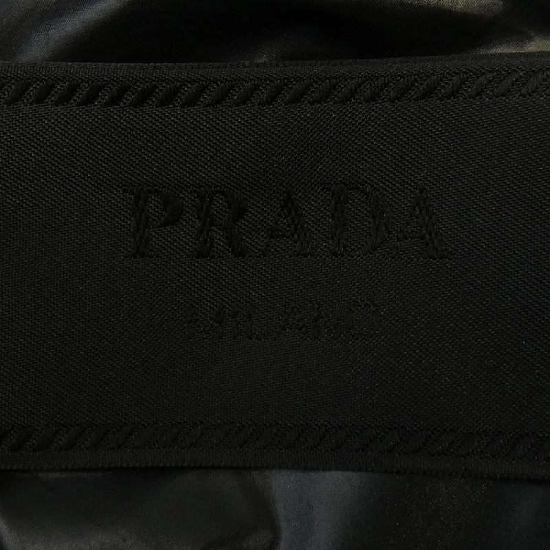 Áo khoác lông vũ PRADA với logo hình tam giác SGH072 R232 106O - Hàng hiệu Chính hãng 884871