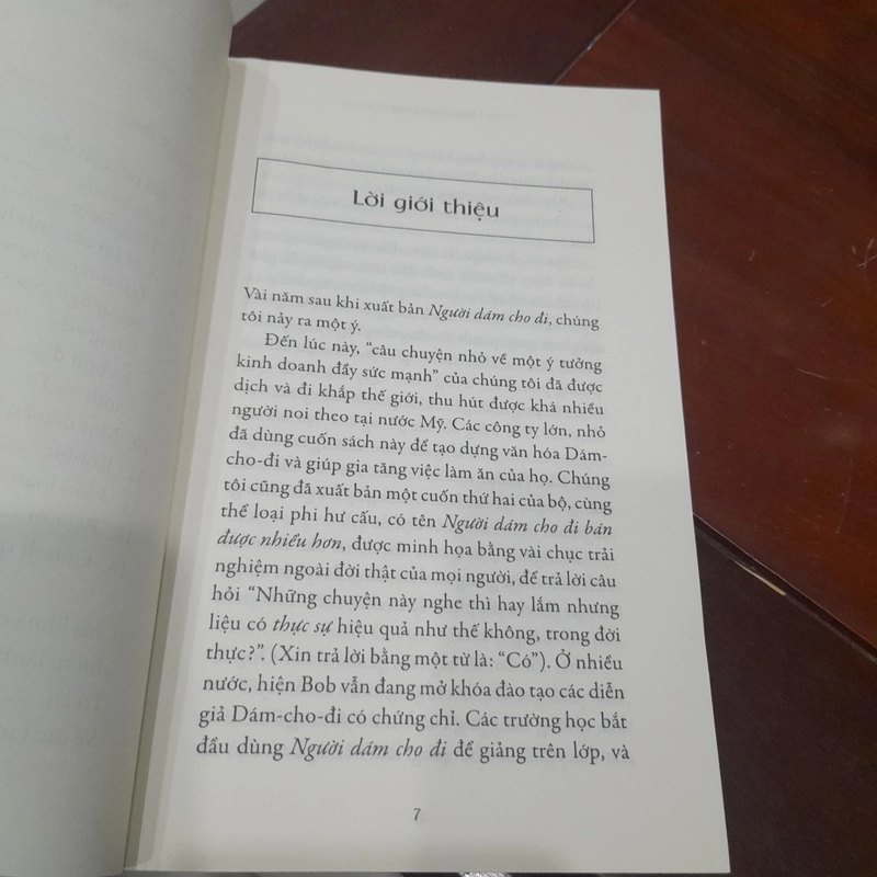 NHÀ LÃNH ĐẠO DÁM CHO ĐI, một câu chuyện nhỏ về điều quan trọng nhất trong kinh doanh 307428