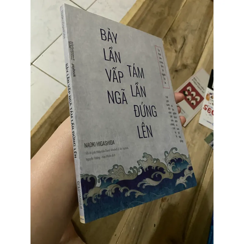 BẢY LẦN VẤP NGÃ TÁM LẦN ĐỨNG LÊN  1004692