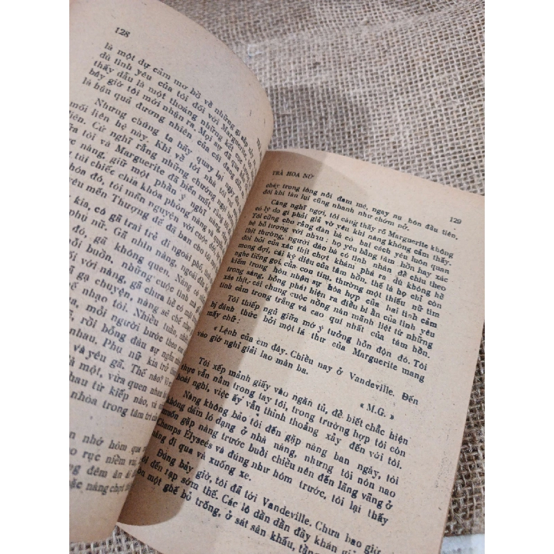 Trà hoa nữ - Alexandre Dumas 1987 mới 70%(Văn học nước ngoài) HLSC2404 1028468