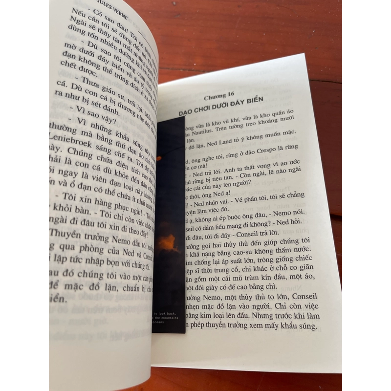 Hai vạn dặm dưới biển Jules Verne 541220