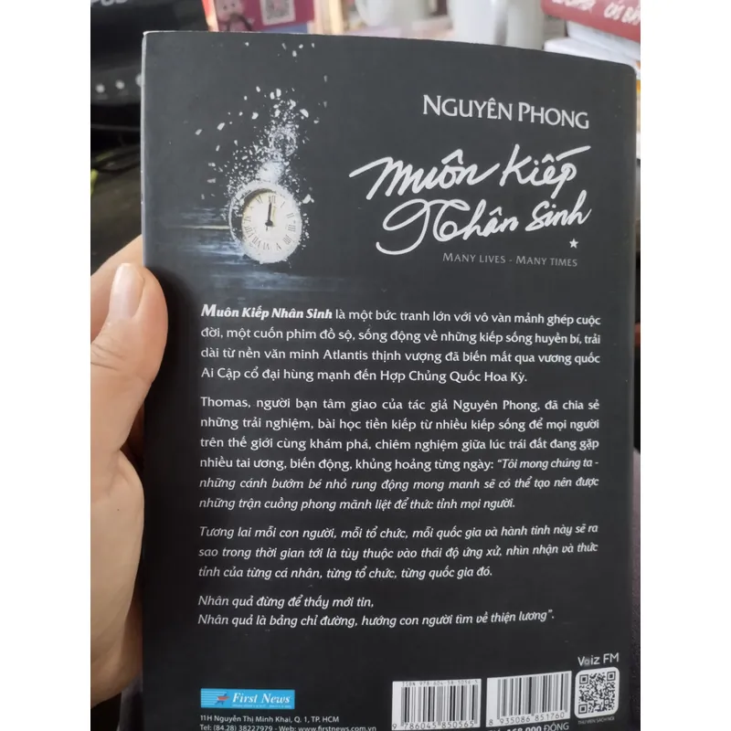Muôn kiếp nhân sinh của tác giả Nguyên Phong. 



 695755
