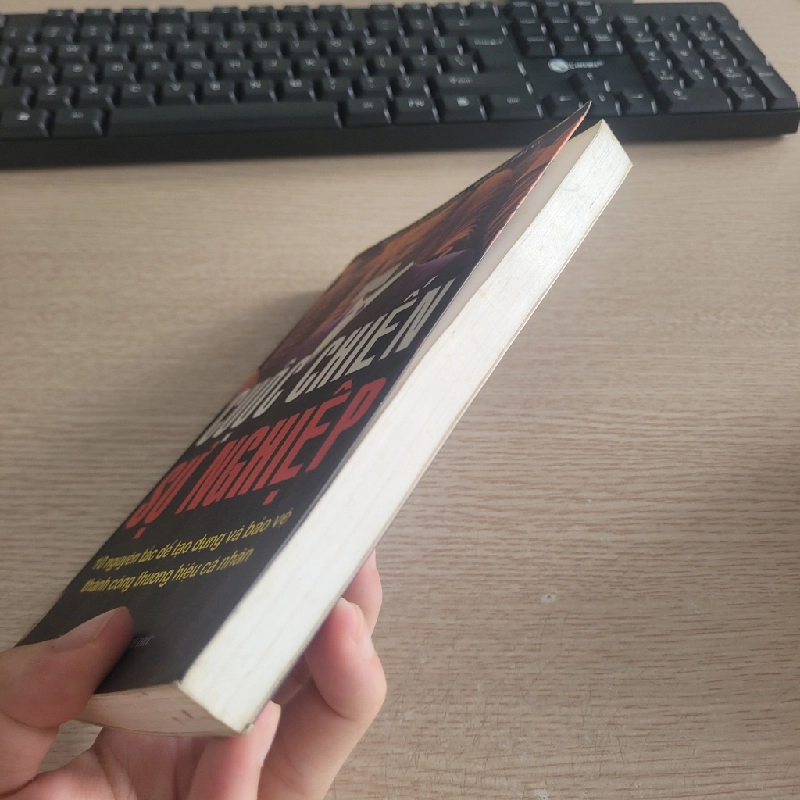 David F. D’Alessandro, Michele Owens – Cuộc chiến sự nghiệp 529073