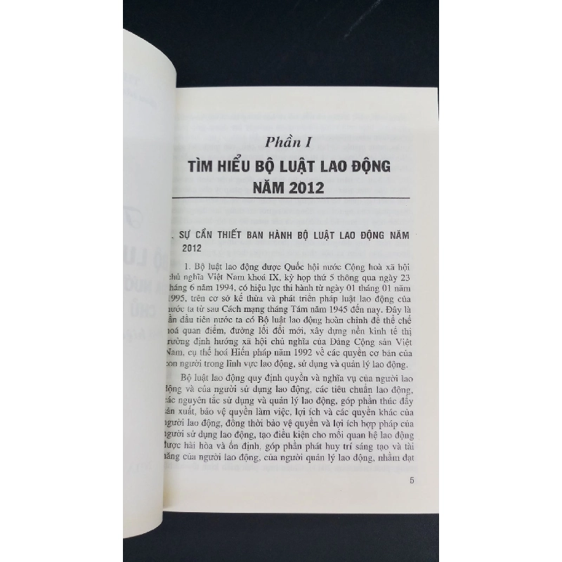 Bộ luật lao động của nước Cộng hòa Xã hội Chủ nghĩa Việt Nam mới 80% ố bẩn bìa 2012 HCM2811 GIÁO TRÌNH, CHUYÊN MÔN 918490
