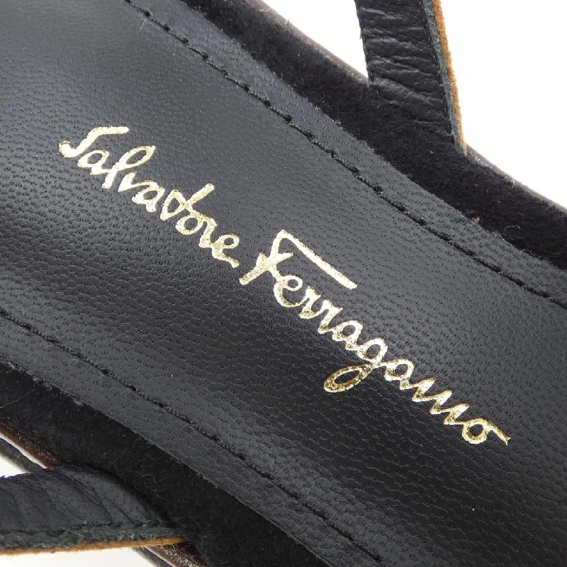 Giày sandal SALVATORE FERRAGAMO - Hàng hiệu Authentic 830719