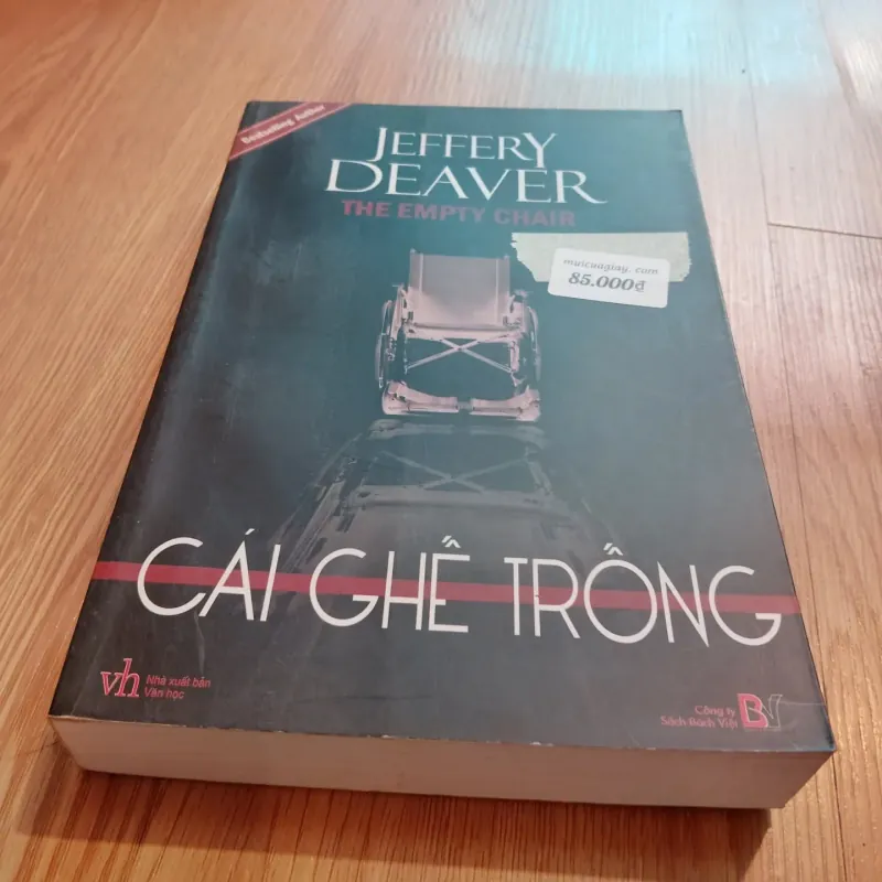 Cái ghế trống -  Jeffery Deaver 752343