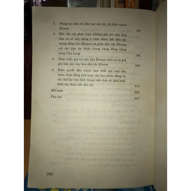Giá trị văn hoá Khmer vùng đồng bằng sông Cửu Long - TS. Huỳnh Thanh Quang 601371