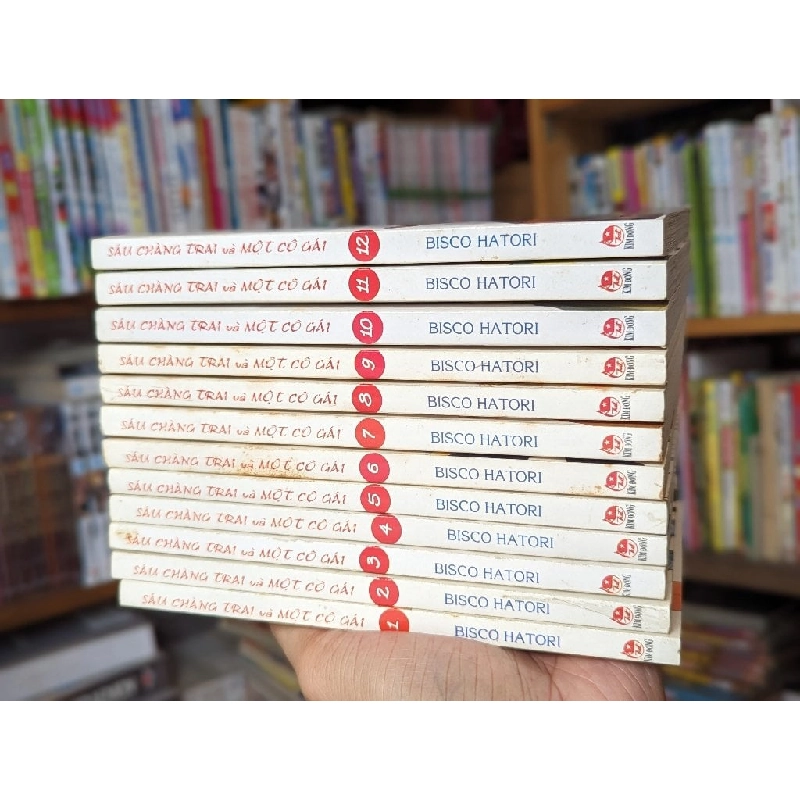 TRUYỆN TRANH Sáu chàng trai và một cô gái 126540