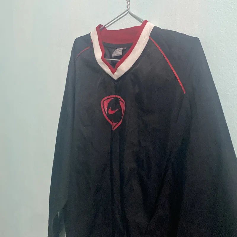 Áo Gió Thể Thao Nike dài tay vải mát 1002527