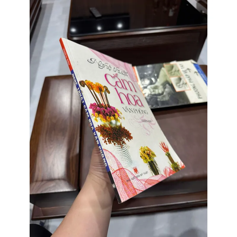 Nghệ Thuật Cắm Hoa Văn Phòng – Thiên Kim | Sách Hướng Dẫn Cắm Hoa - K3 1013460