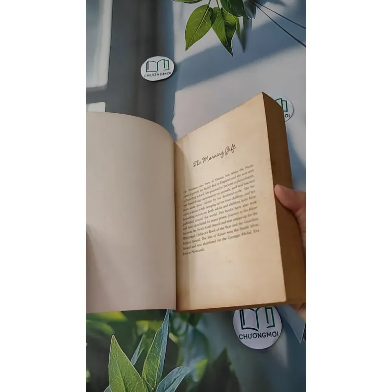 [MIỄN PHÍ BỌC SÁCH] The Morning Gift - Eva Ibbotson 1033594