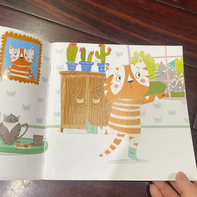 THỎ CON TRỐN ĐÂU NHỈ - hộp háo hức / sách song ngữ  1028153