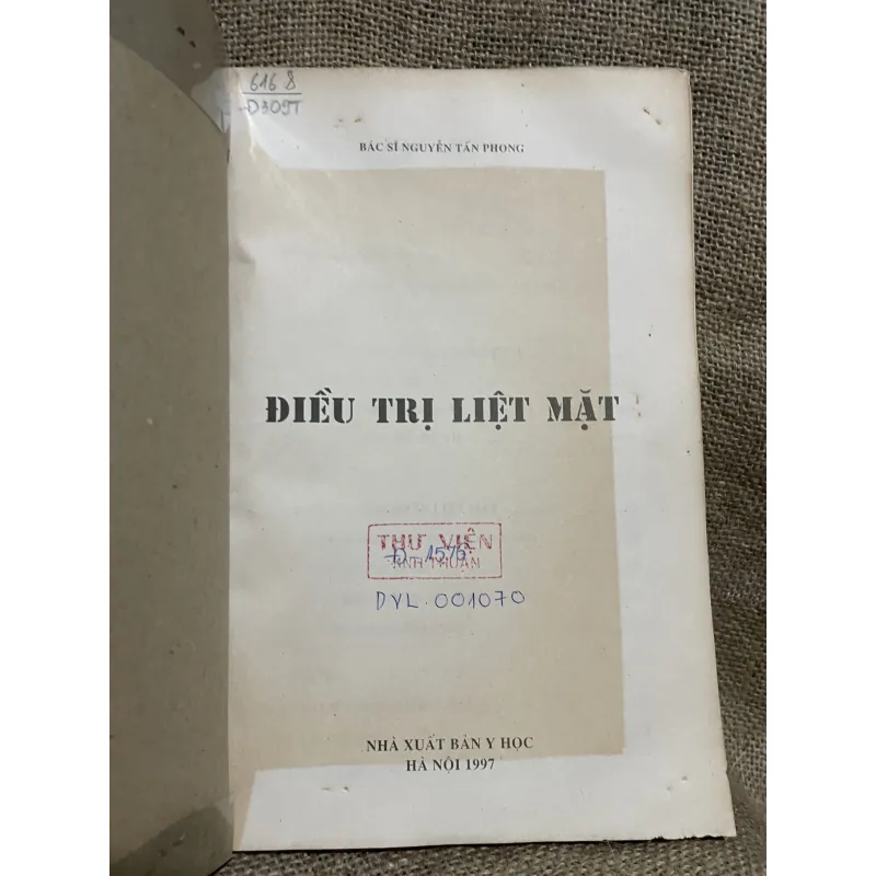 Điều trị liệt mặt - bác sĩ Nguyễn Tấn Phong - sách y khổ lớn  989694