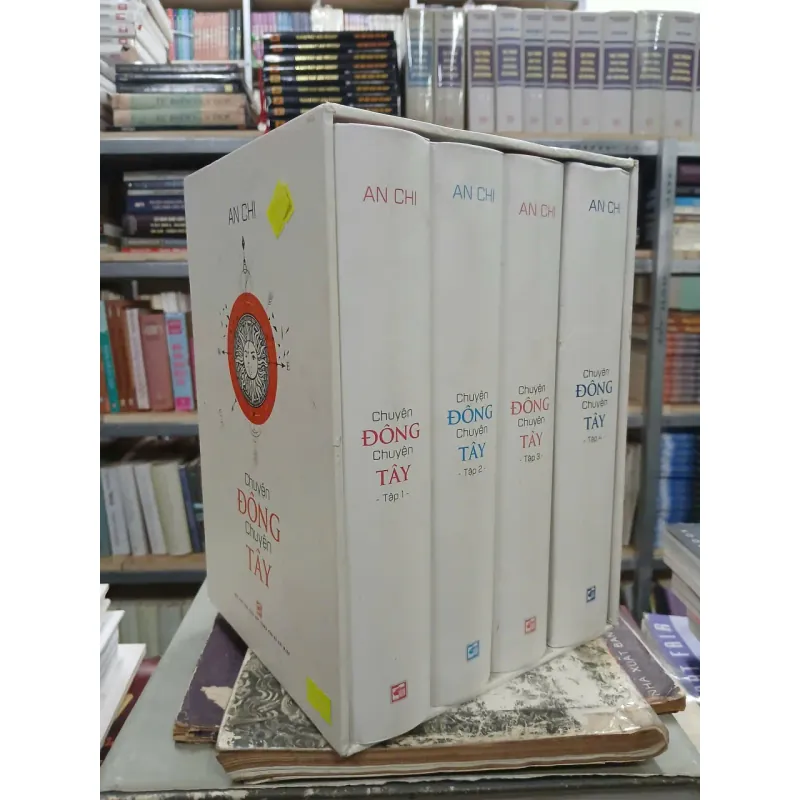 BỘ 4 TẬP CHUYỆN ĐÔNG CHUYỆN TÂY - AN CHI 682082
