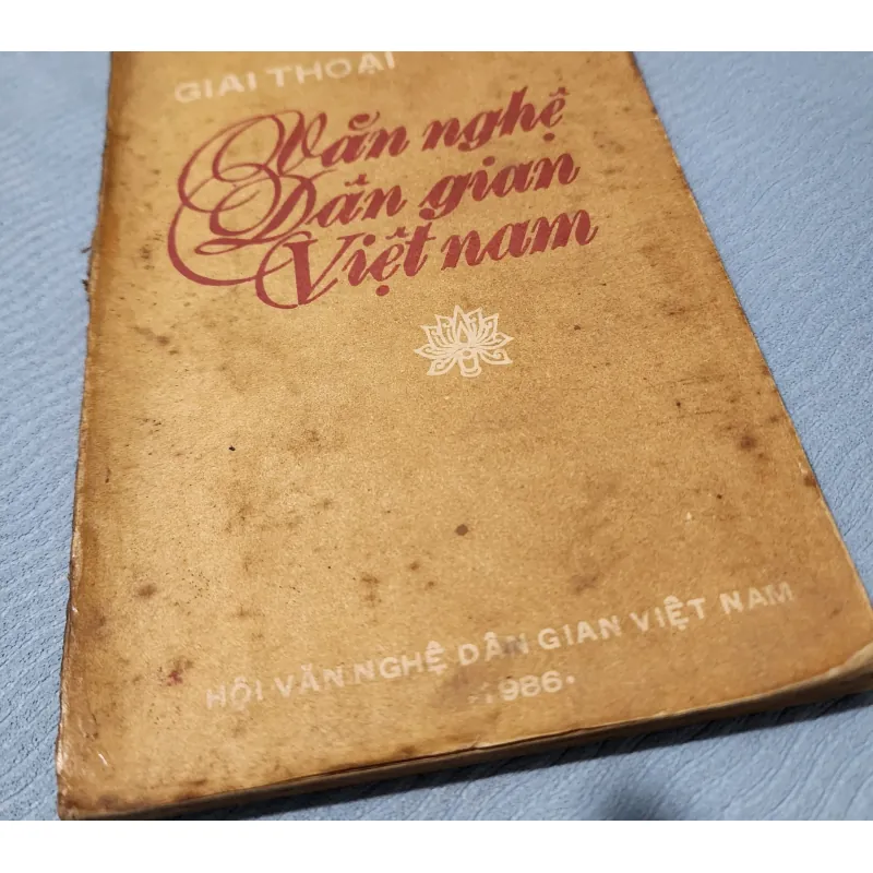 Giai thoại văn nghệ dân gian việt nam  930864