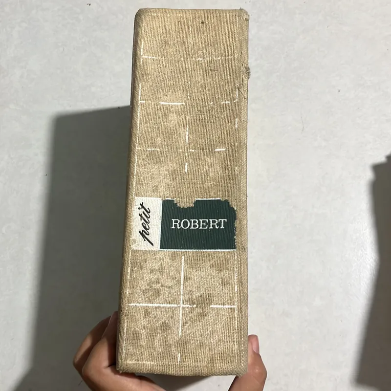 LE PETIT ROBERT: DICTIONNAIRE ALPHABETIQUE ET ANALOGIQUE DE LA LANGUE FRANCAISE — 1972s 588602