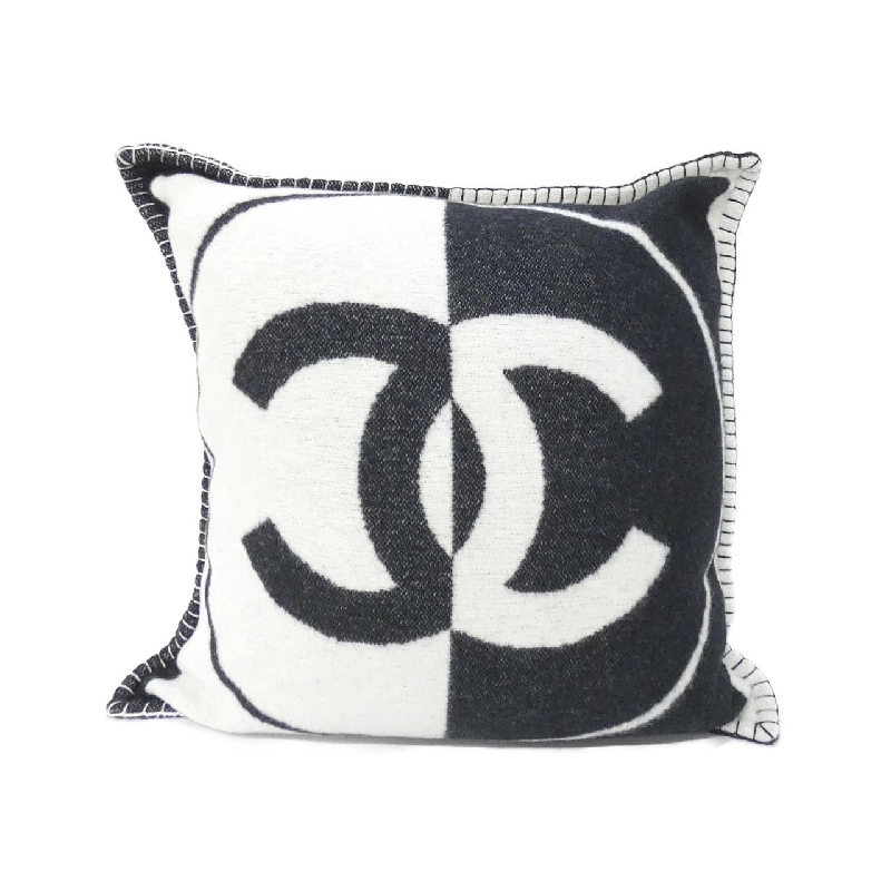 Chanel Cushion - Hàng hiệu Authentic 808099