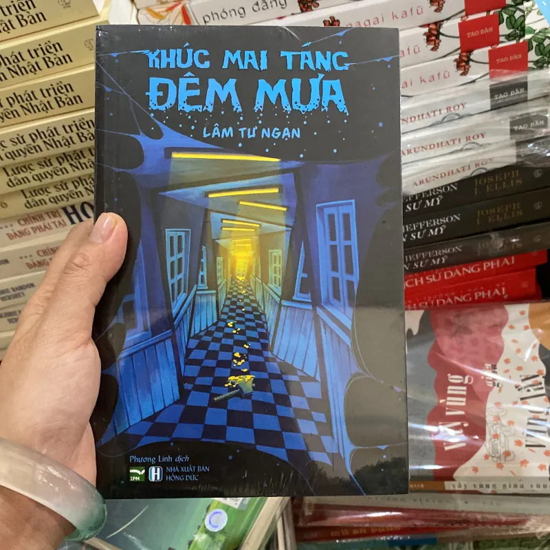 Khúc Mai Táng Đêm Mưa" của tác giả Lâm Tư Ngạn là 994264
