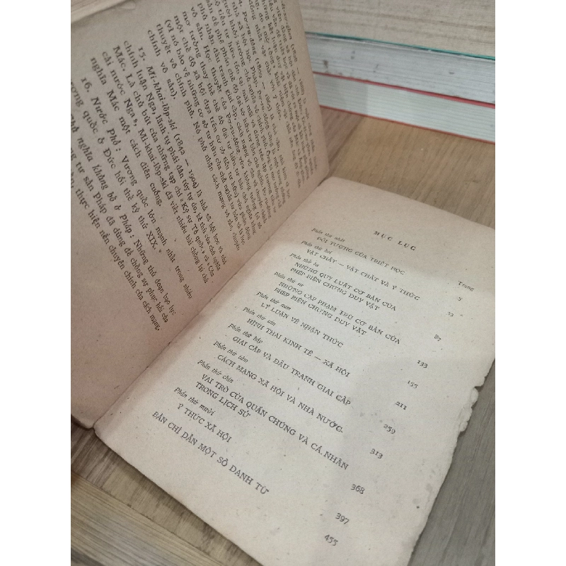 Triết học Mác-Lênin: Trích tác phẩm kinh điển 734322