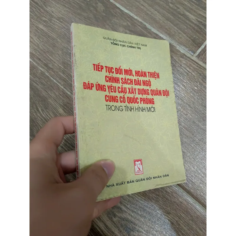 Tiếp tục đổi mới, hoàn thiện chính sách đãi ngộ đáp ứng yêu cầu xây dựng QĐ và QP 971833