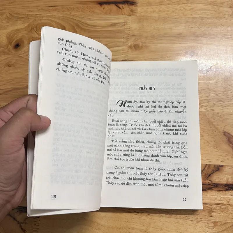 [Chữ Ký Tác Giả] - II Truyện Ngắn: Tình Yêu Và Người Lính - Hoàng Văn Cung - 2002 680753