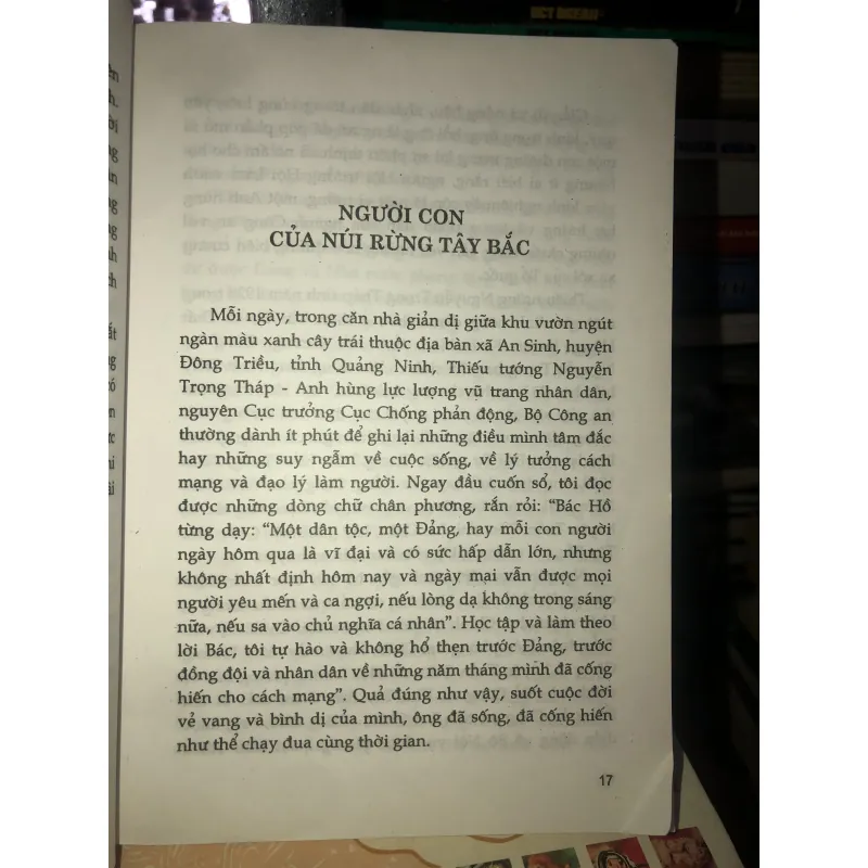 Khúc quân hành lặng lẽ - Phạm Vân Anh 933541