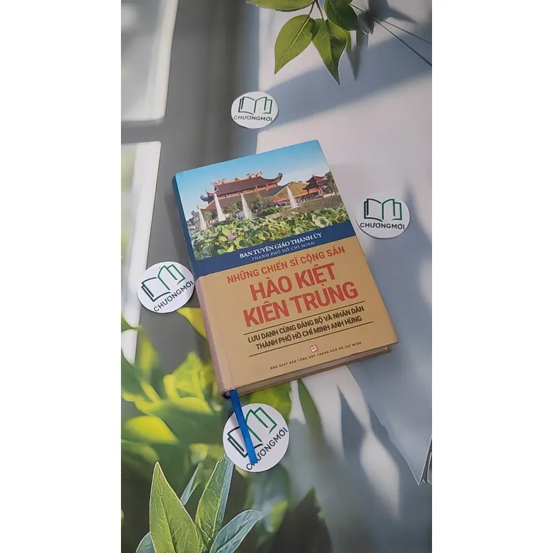 [MIỄN PHÍ BỌC SÁCH] Những chiến sĩ cộng sản hào kiệt, kiên trung 990219