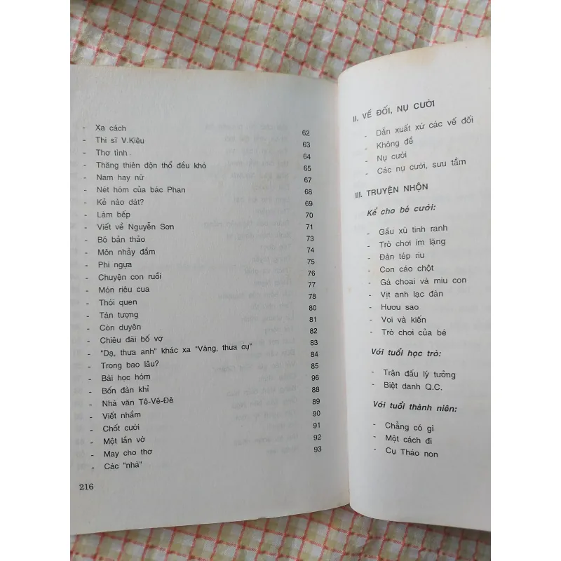 DÍ DỎM ĐỜI VĂN - HOÀNG MINH CHÂU • Bản in năm 2000 751368