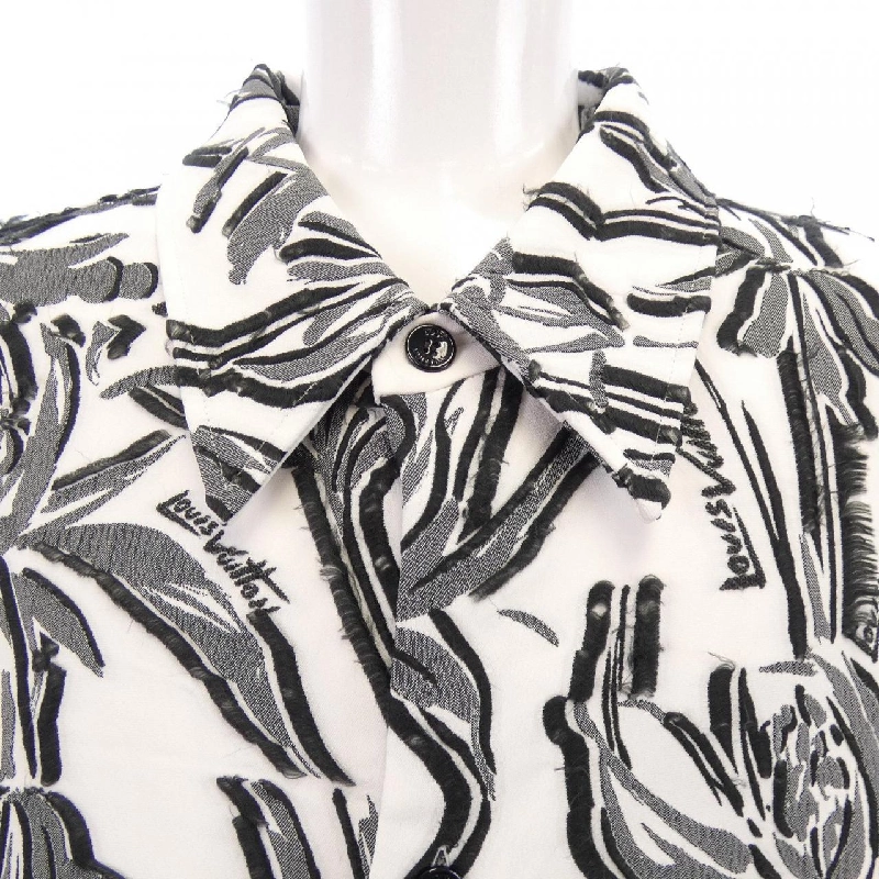 Áo ngủ ngắn tay nhiều nút LOUIS VUITTON HOS60WXI0 S/S - Hàng hiệu Chính hãng 897998