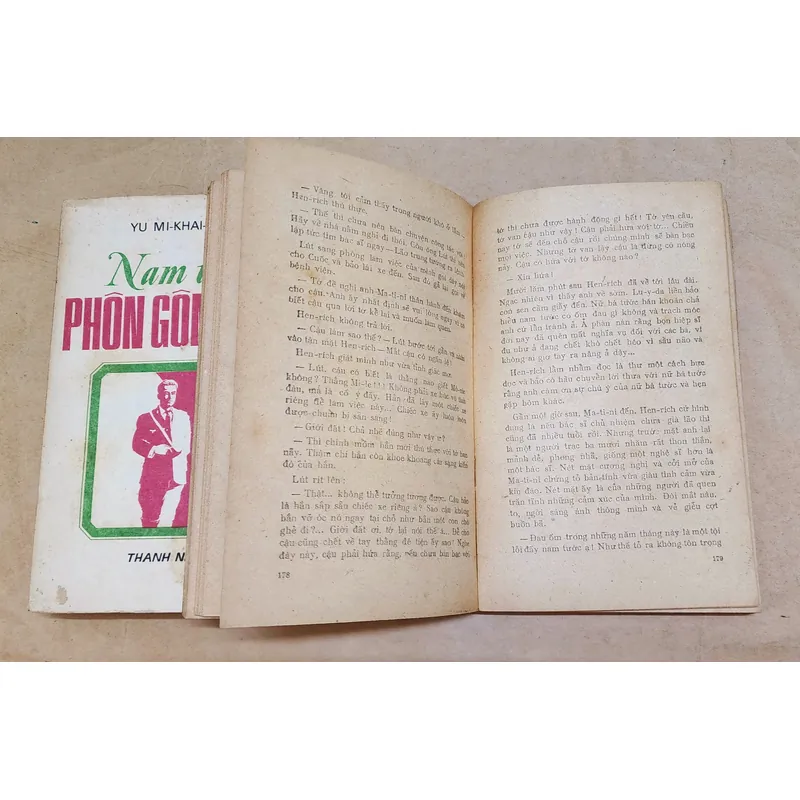 Truyện tình báo Liên Xô: NAM TƯỚC VON GOLDRING (trọn bộ 2 tập 822 trang) 722507