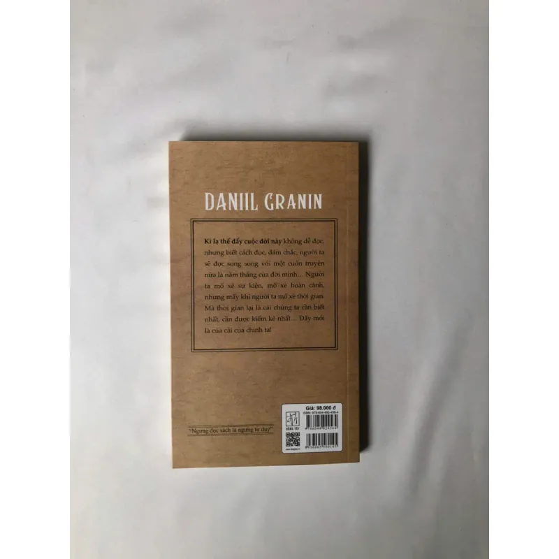 Kì Lạ Thế Đấy Cuộc Đời Này - Daniil Granin 799504