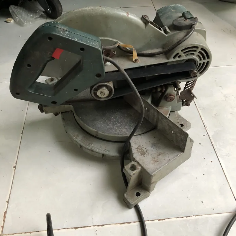 Máy cắt bàn nhôm 255mm Nhật bãi 730573