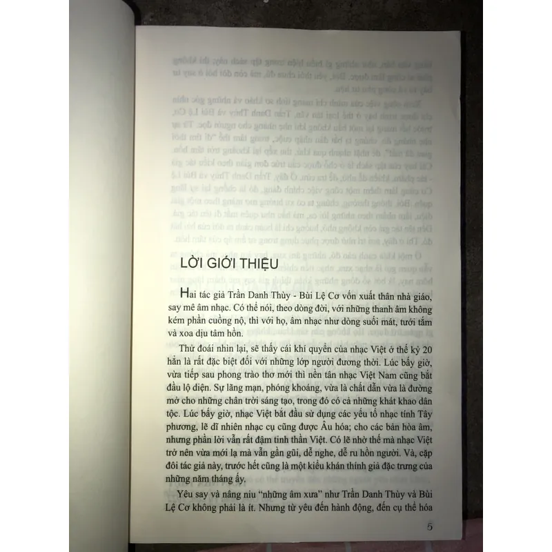 Gìn giữ âm xưa - Tản văn - Sơ khảo nhạc Việt  731472