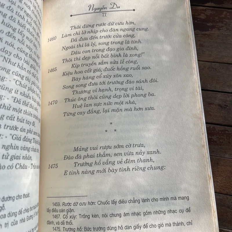 Truyện Kiều - ẤN PHẨM KỈ NIỆM 250 NĂM NGÀY SINH ĐẠI THI HÀO NGUYỄN DI 707064